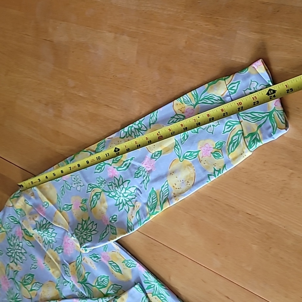 Lilly Pulitzer UPF 50+ Eleni Pullover - Picture 10 of 10